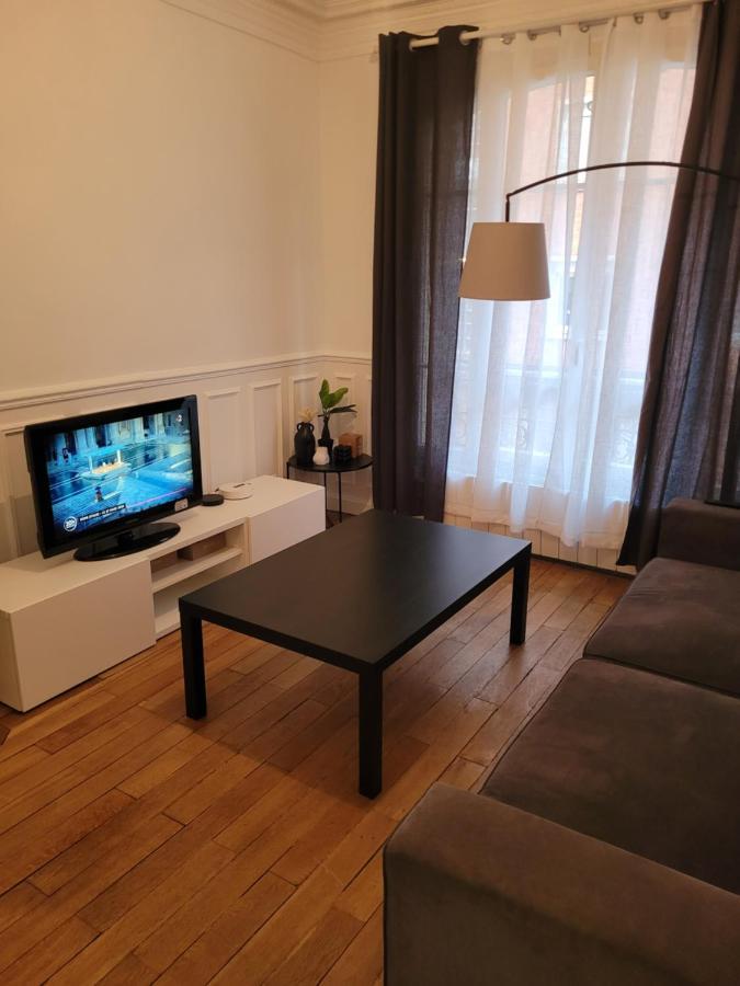 L'Appartement Ideal 4 Voyageurs Булон Биянкур Екстериор снимка